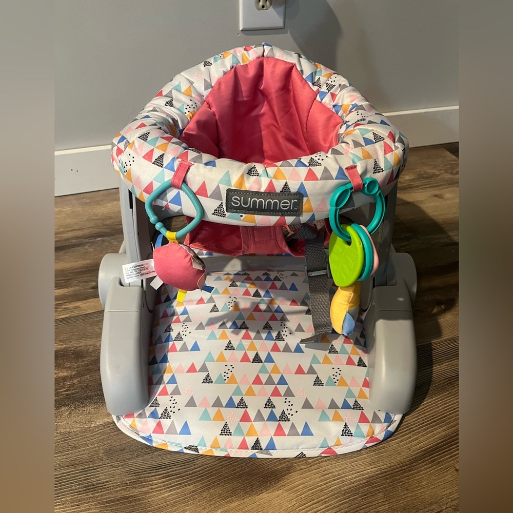 Summer® Learn-to-Sit™ 2-Position Floor Seat (baby seat)